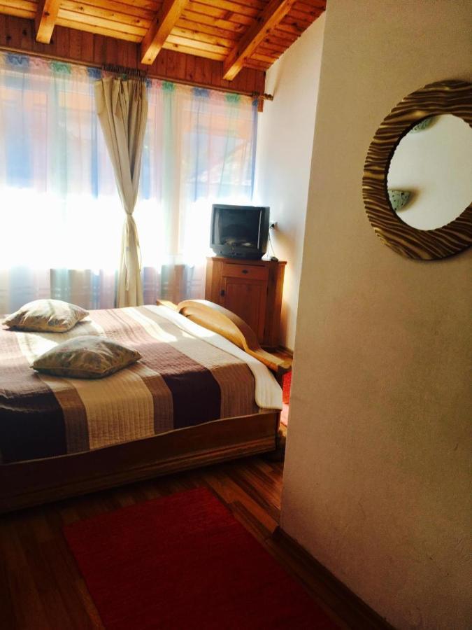 Rolling Stone Hostel Braşov Dış mekan fotoğraf