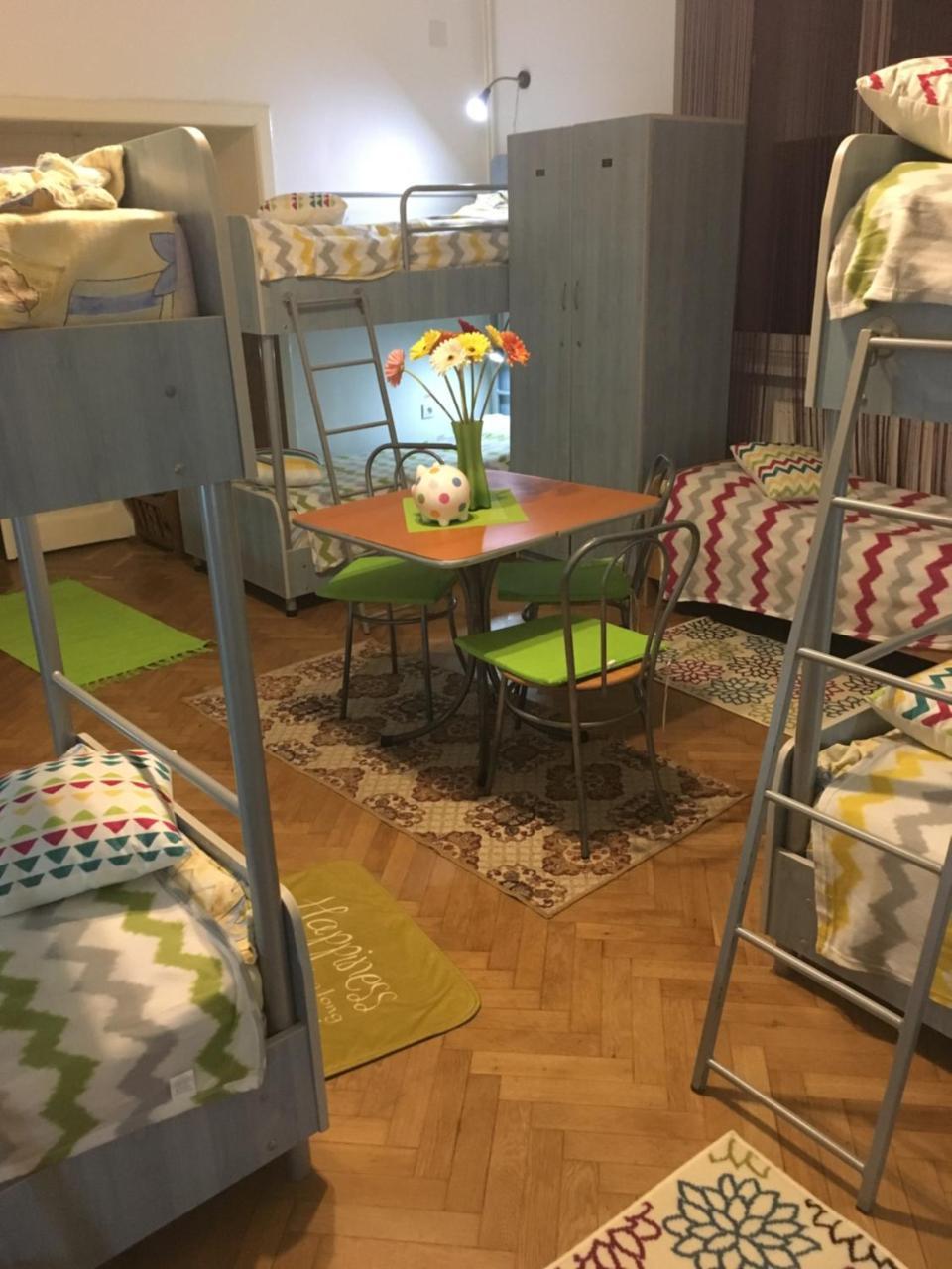 Rolling Stone Hostel Braşov Dış mekan fotoğraf