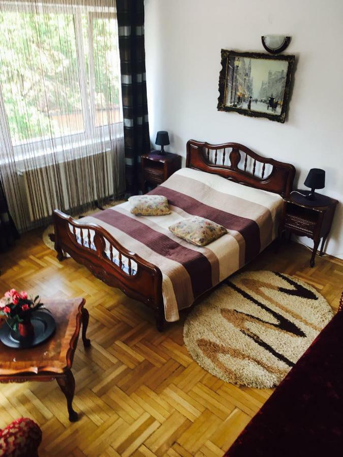 Rolling Stone Hostel Braşov Dış mekan fotoğraf